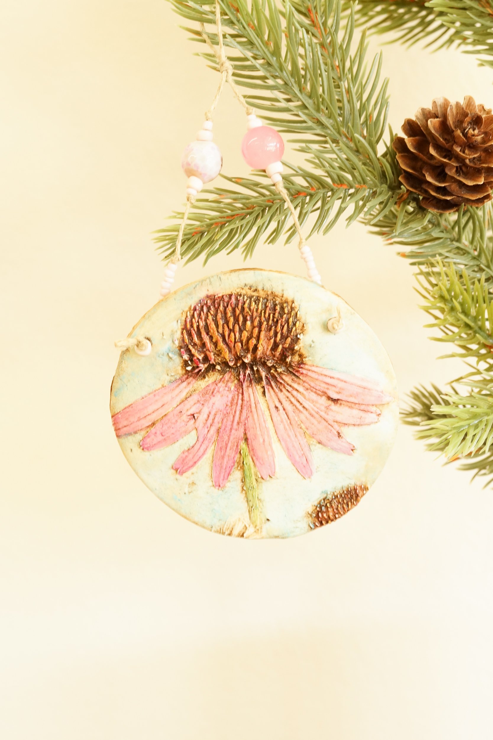 WOW+Small+Ornament+4+Pink+